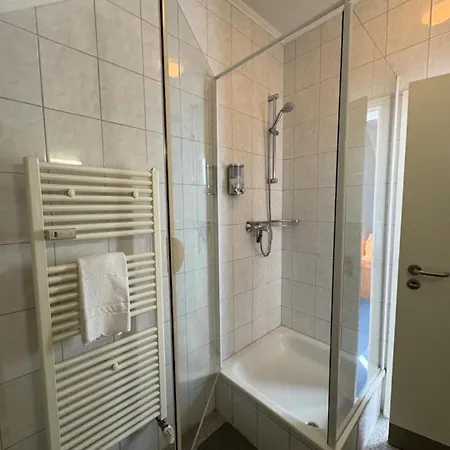 Nassauer Hof Wiesbaden-schierstein Szálloda *